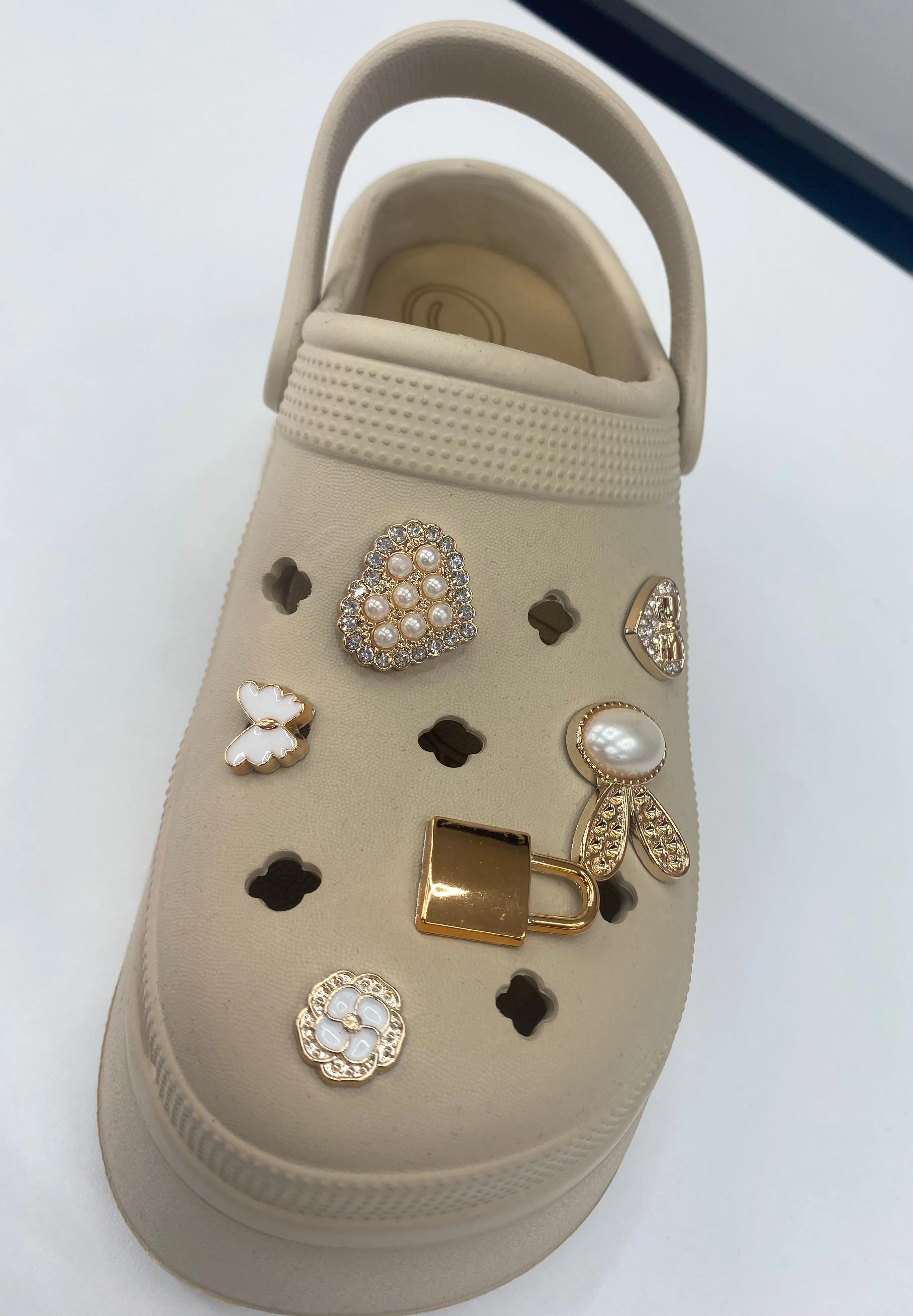 Beige Heart Pendant Butterfly Studded CROCS