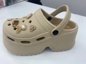 Beige Heart Pendant Butterfly Studded CROCS