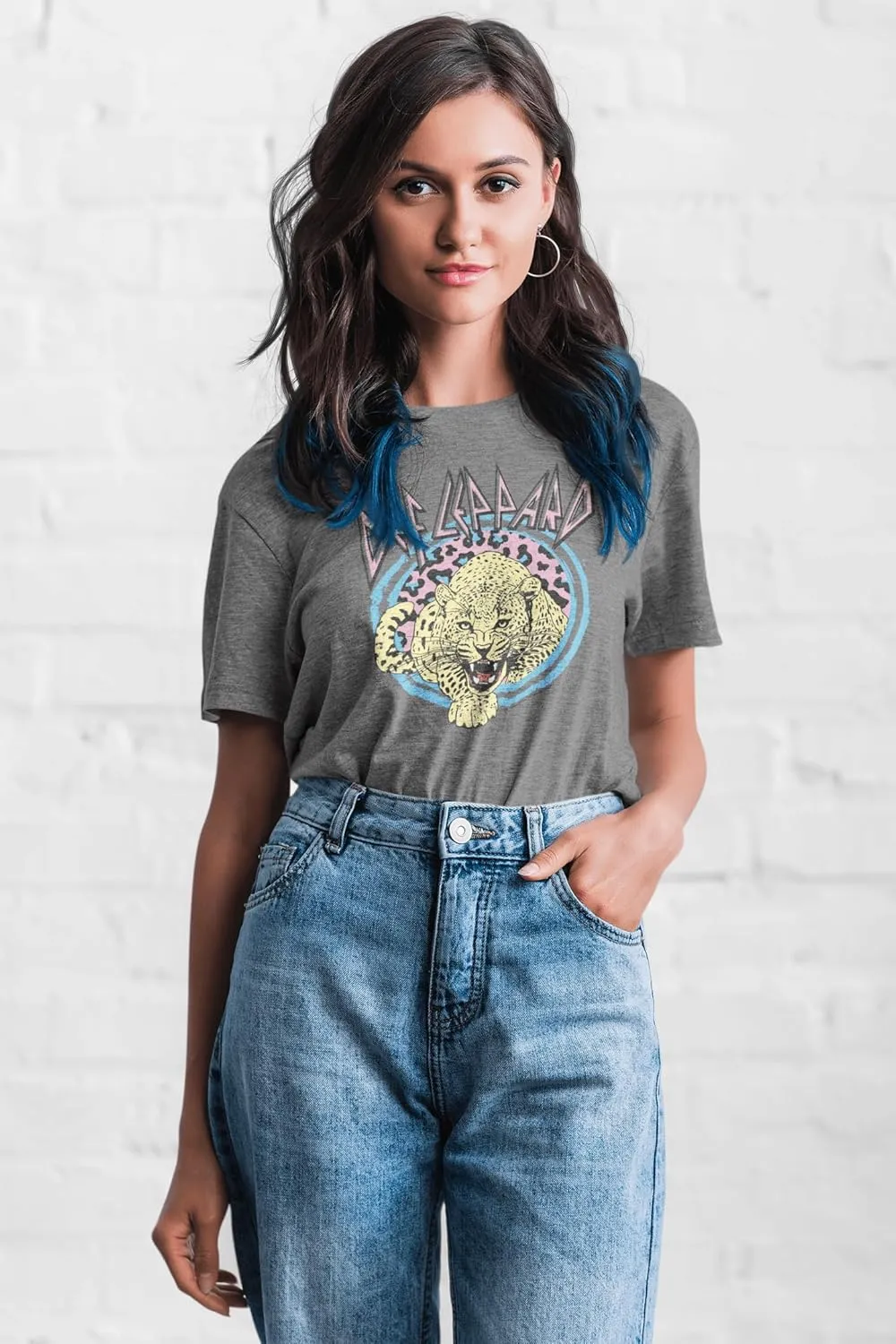 Def Leppard Rock Band Logo & Leopard Retro Style Adult Short Sleeve T Shirt Graphic Tees