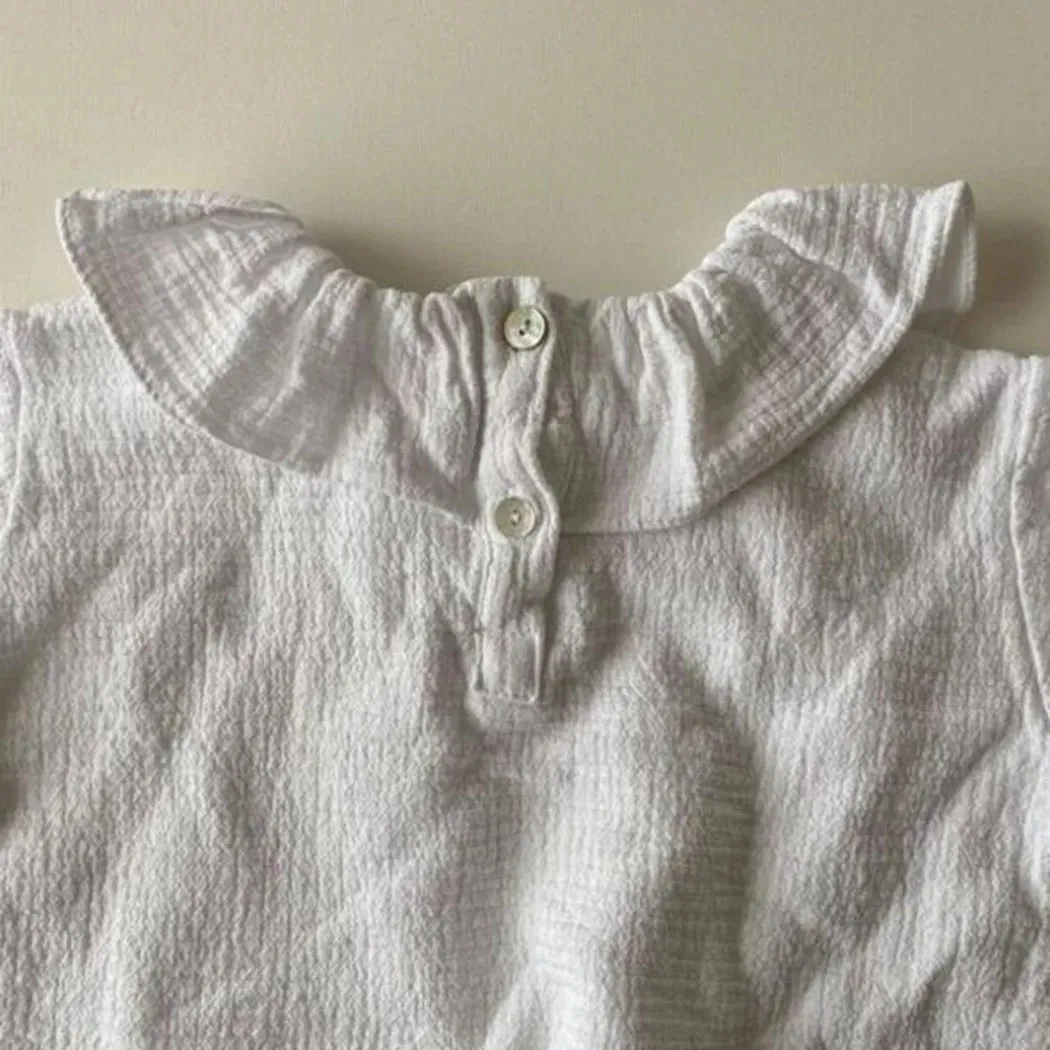 Ruffled Crew Neck Long-Sleeved Blouse