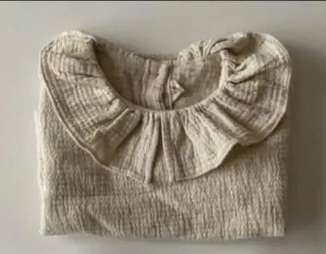 Ruffled Crew Neck Long-Sleeved Blouse